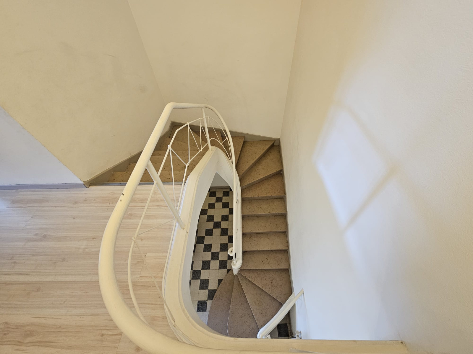 Image_, Local professionnel, Nice, ref :Reg-71