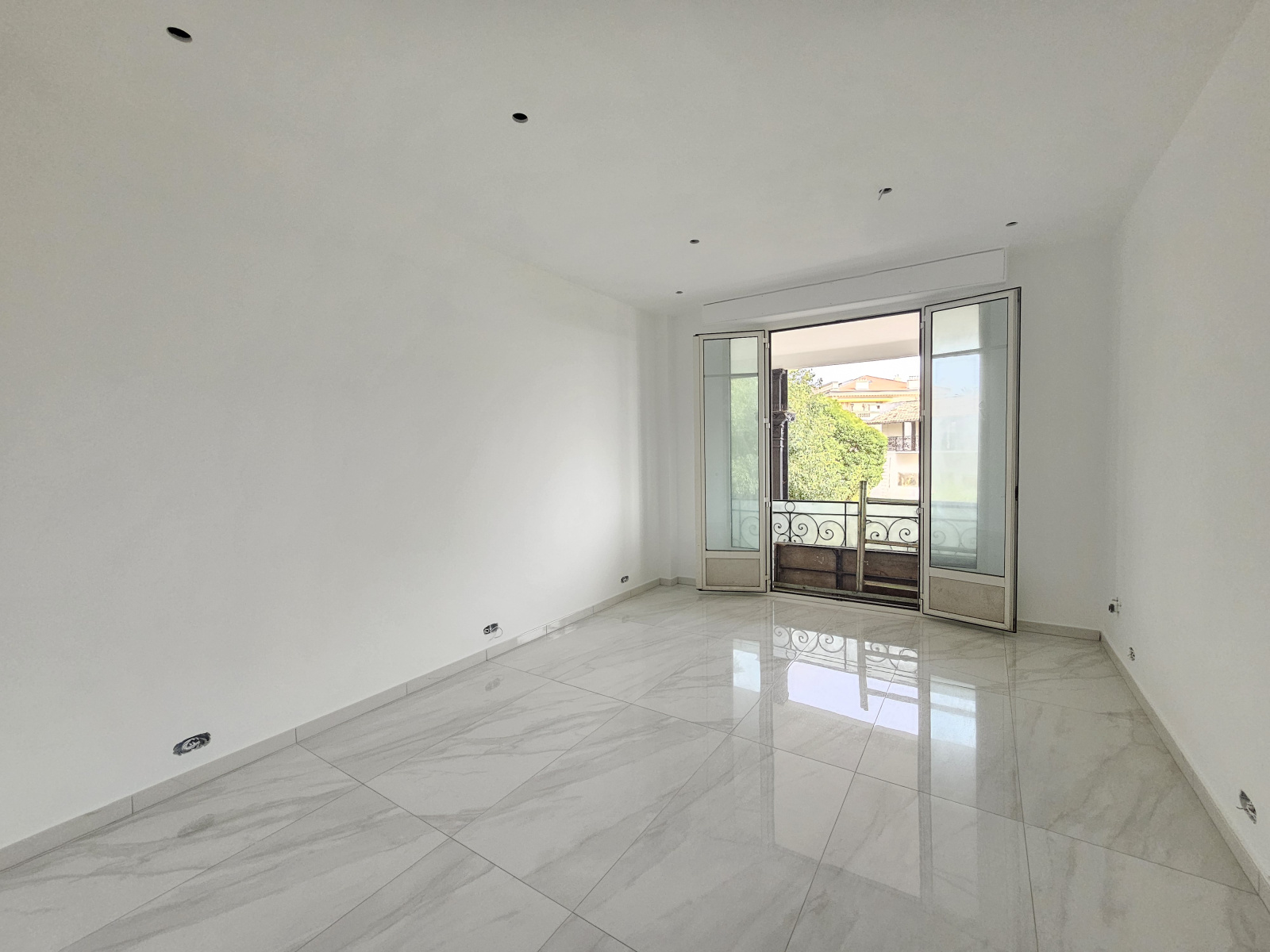 Image_, Local professionnel, Nice, ref :Reg-71